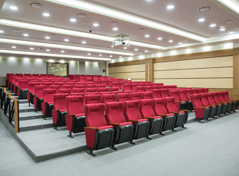 야긴홀(대강당)