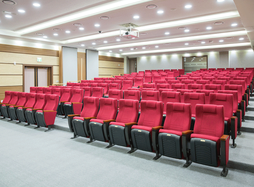 야긴홀(대강당)